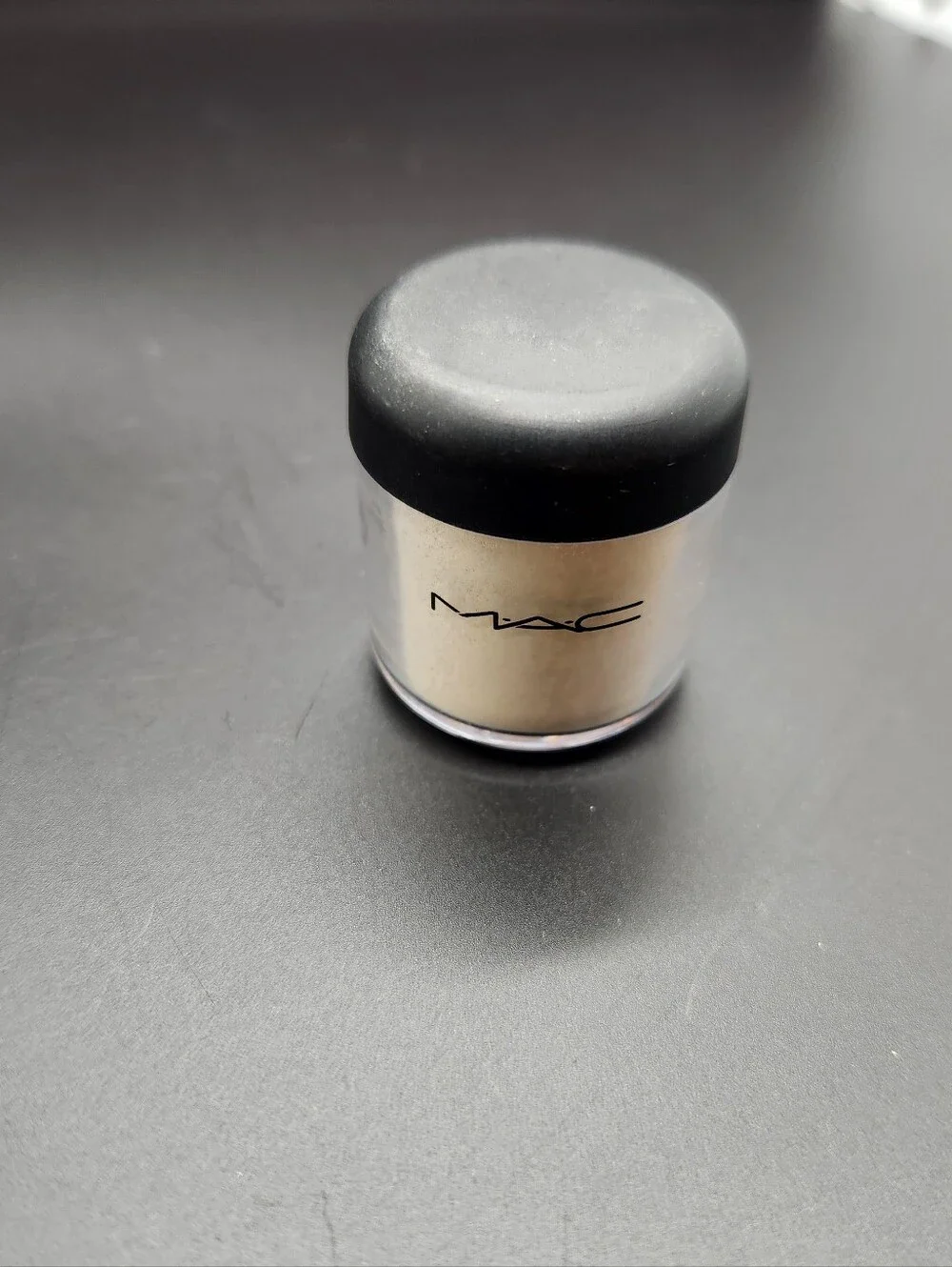MAC Cosmetics Loose Pigment- Vanilla